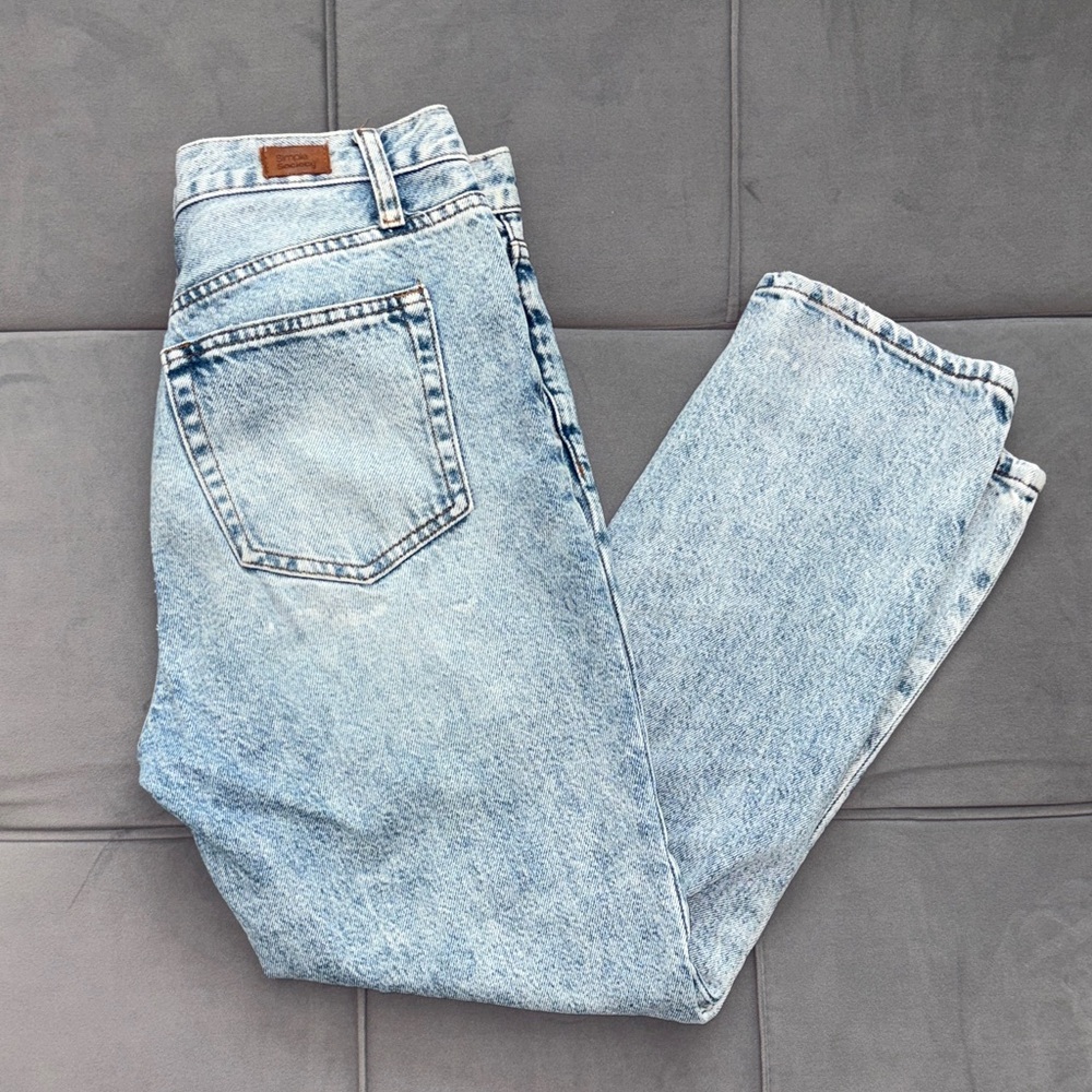 Light Blue Relaxed Jeans with Distressed Detail - Picture 5 of 5